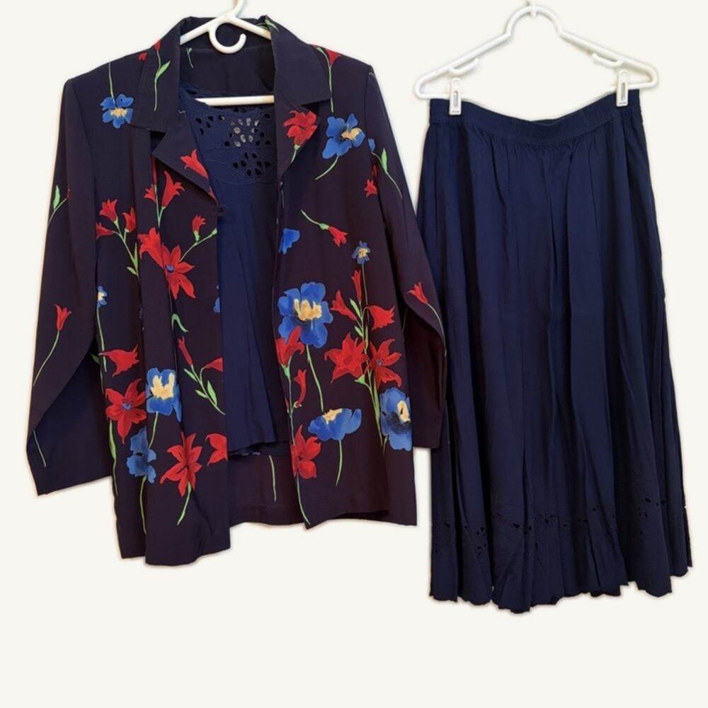 Vintage two-twenty / Blair Boutique Navy Floral 3PC Set - Women's L